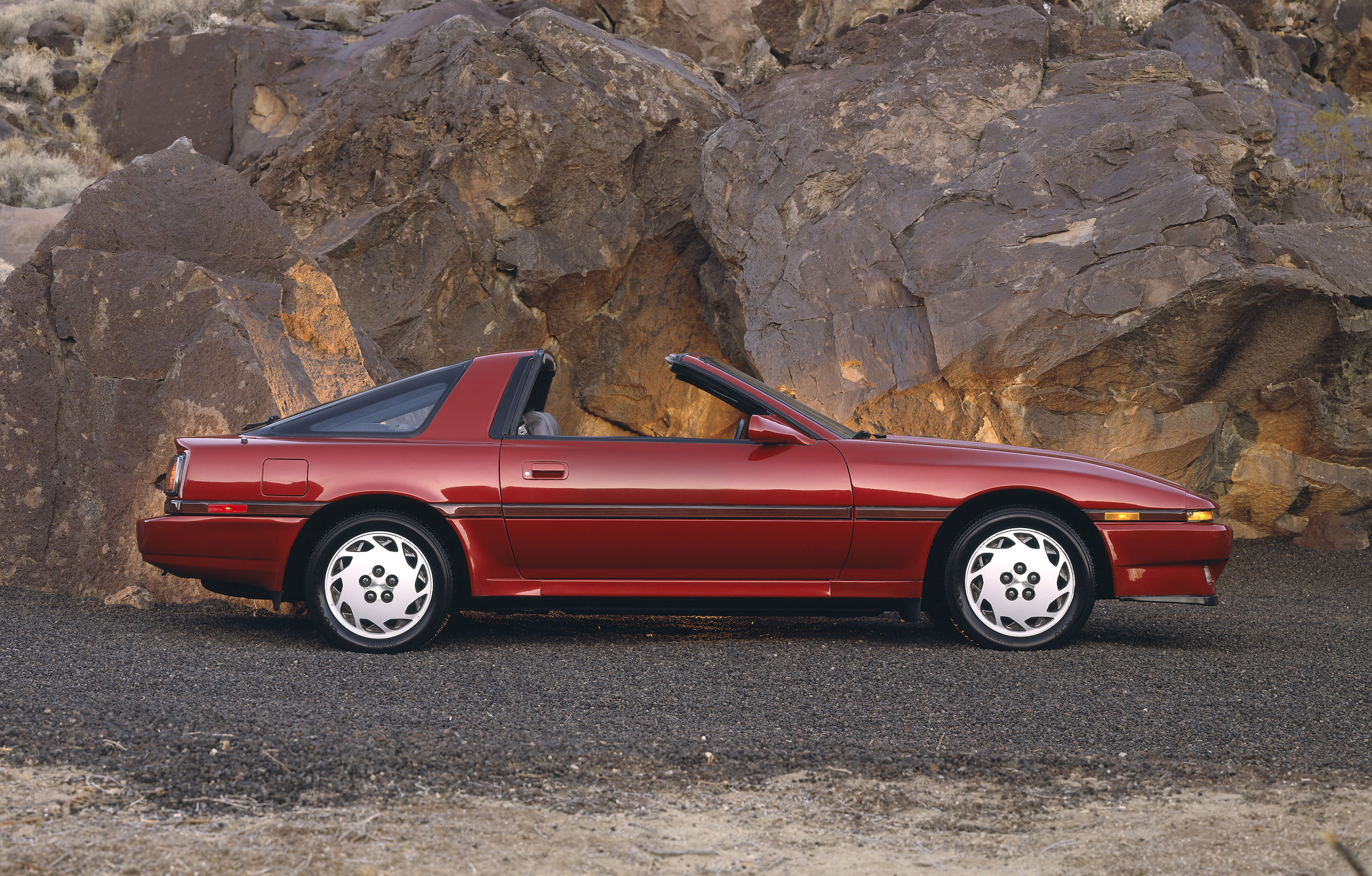 XB au TOM’S GR Supra プロポ付き完成モデル 51FEWNn45UL._AC_UF350,