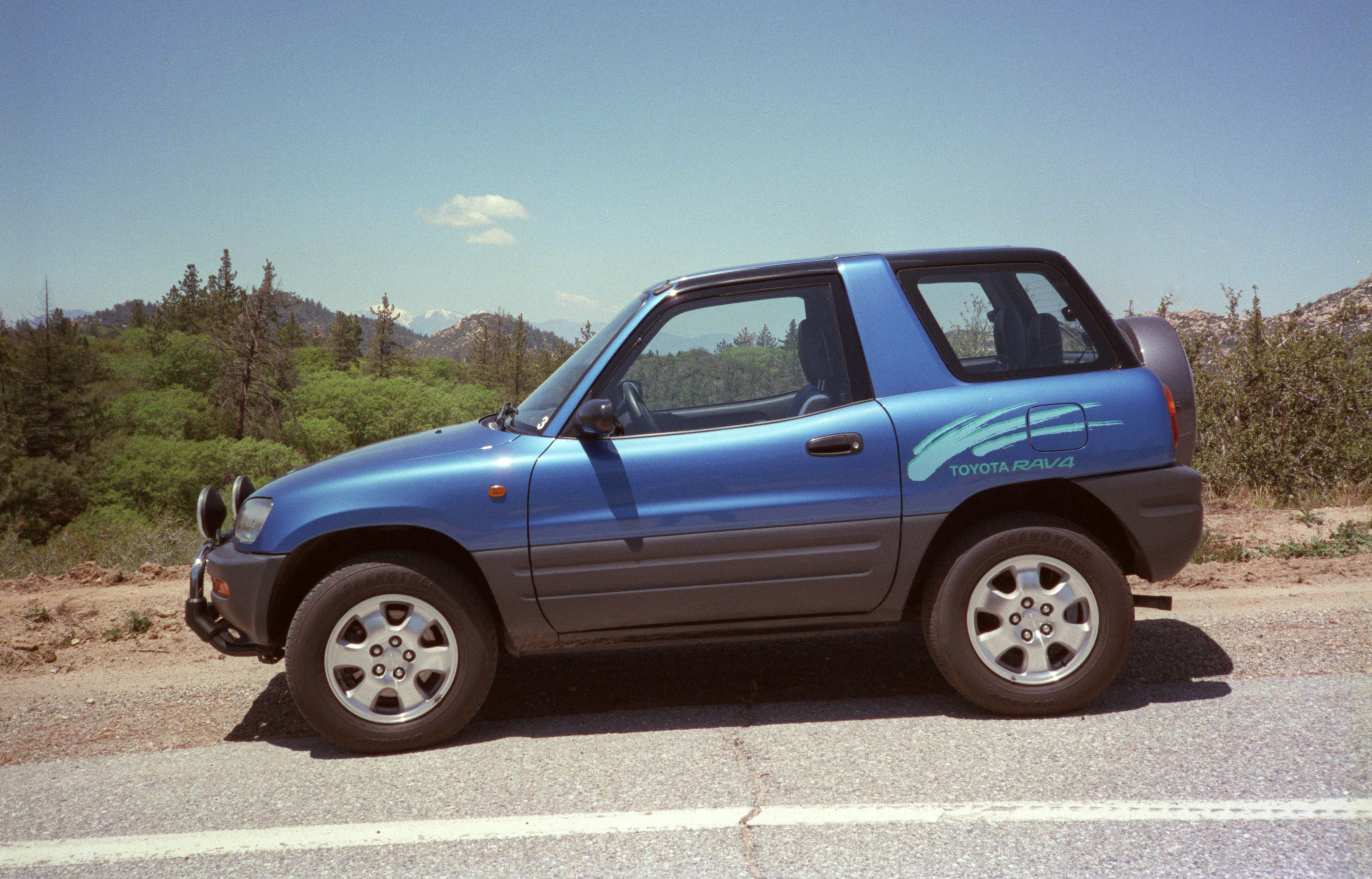 1996 Toyota RAV4 02